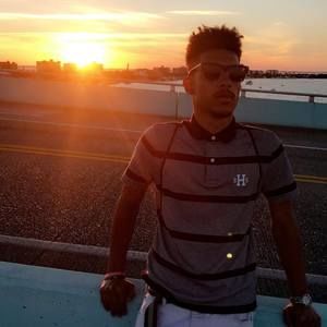 Meet your Posher, Dyllan